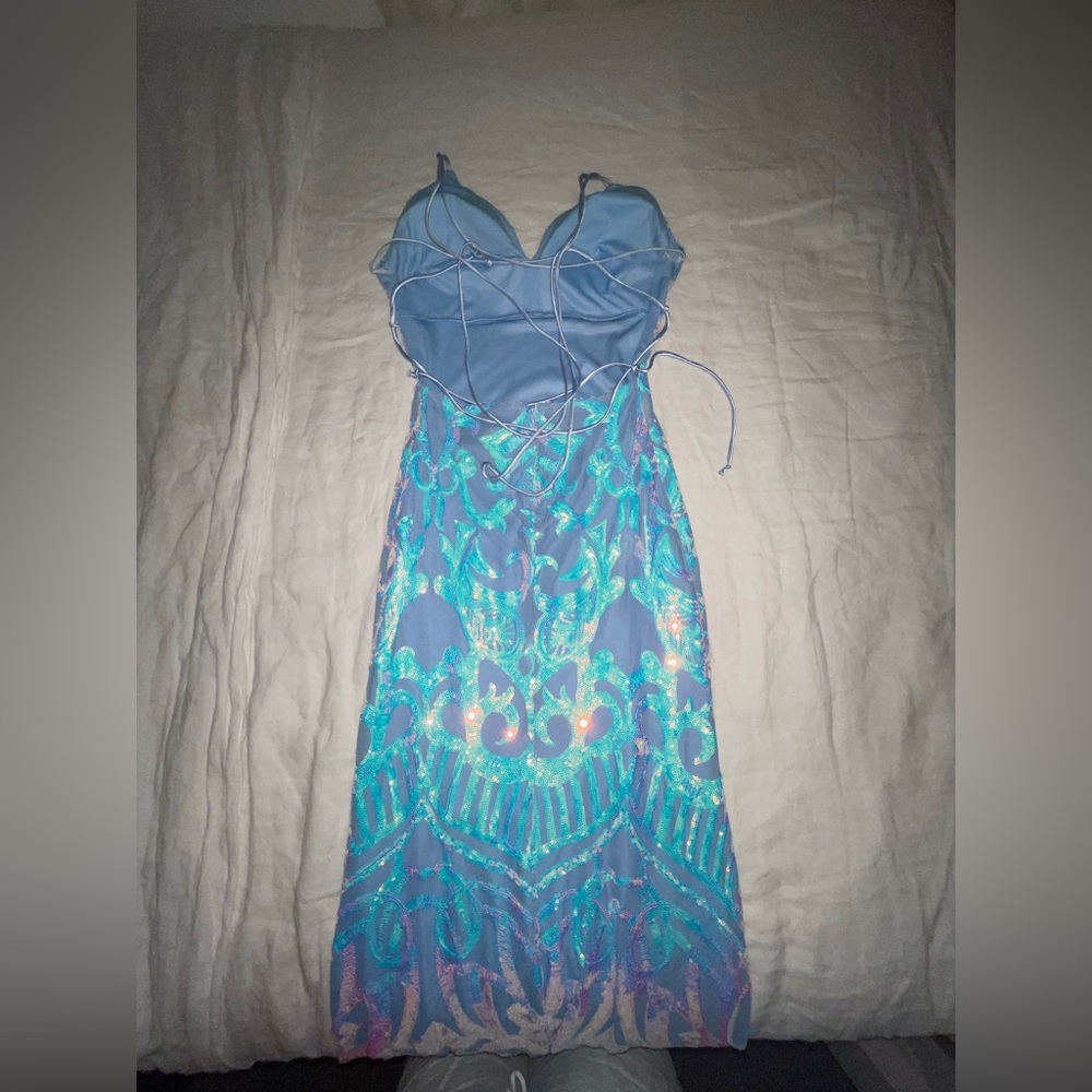 Prom dress - Picture 3 of 3